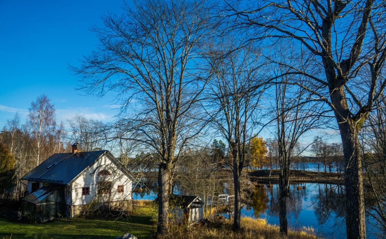 Romantic Spa Villa With Fireplace By The Lake Stjarnsund المظهر الخارجي الصورة