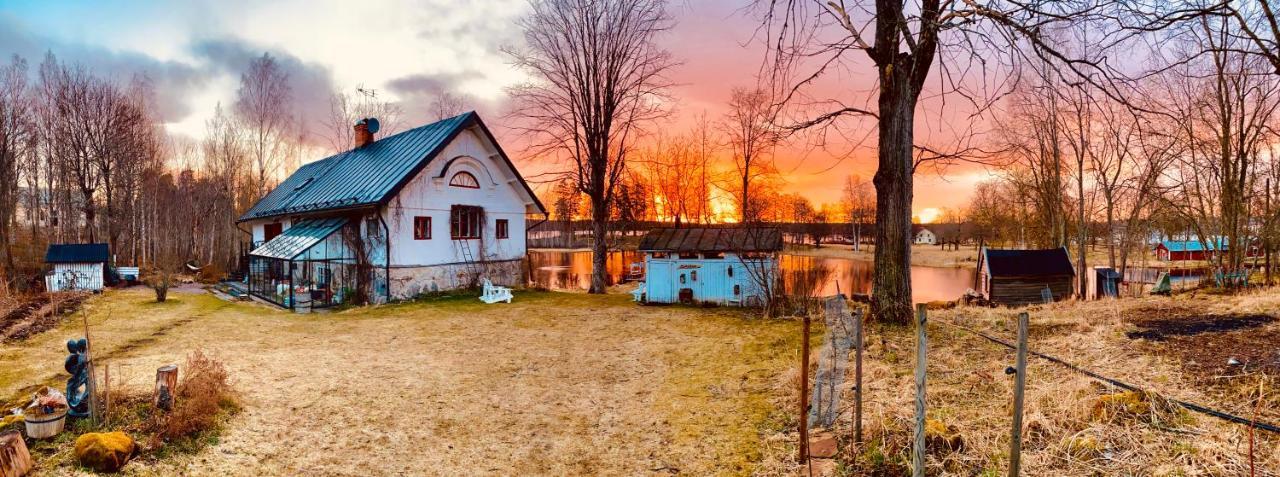 Romantic Spa Villa With Fireplace By The Lake Stjarnsund المظهر الخارجي الصورة
