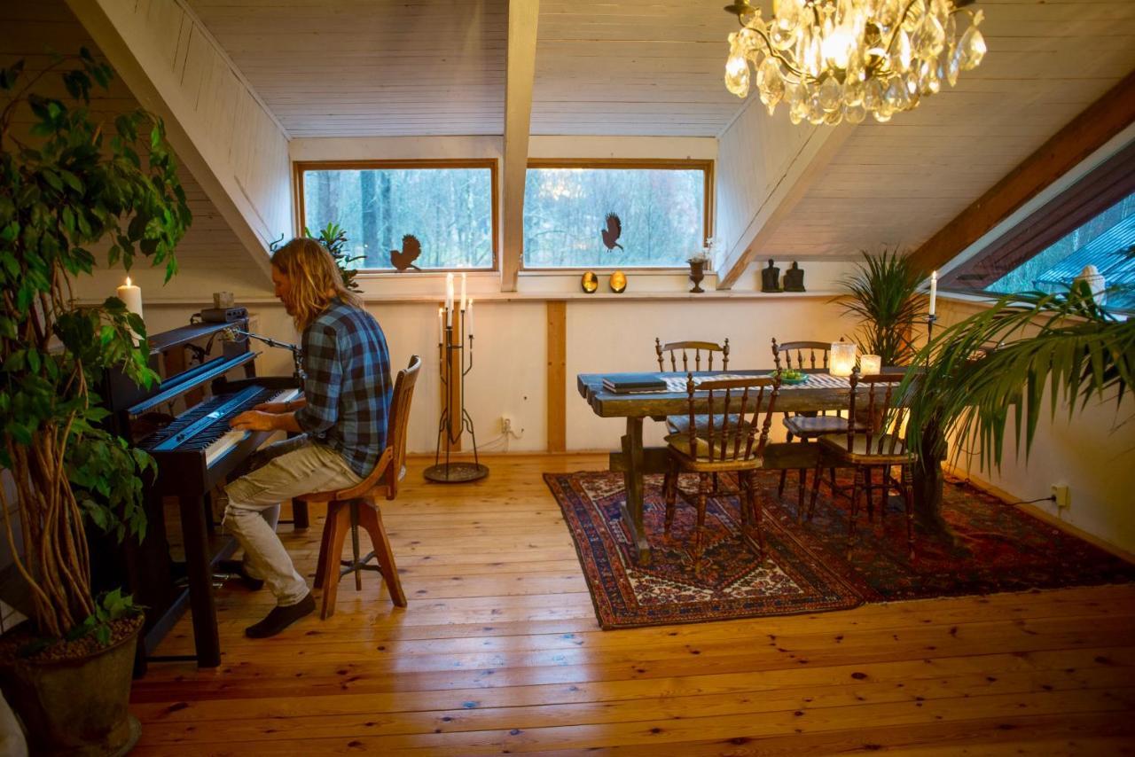 Romantic Spa Villa With Fireplace By The Lake Stjarnsund المظهر الخارجي الصورة