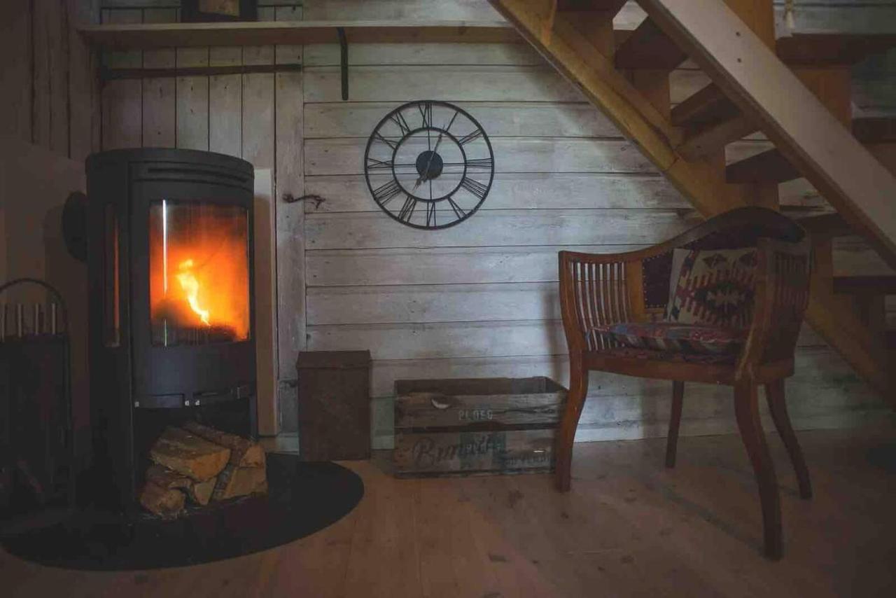 Romantic Spa Villa With Fireplace By The Lake Stjarnsund المظهر الخارجي الصورة